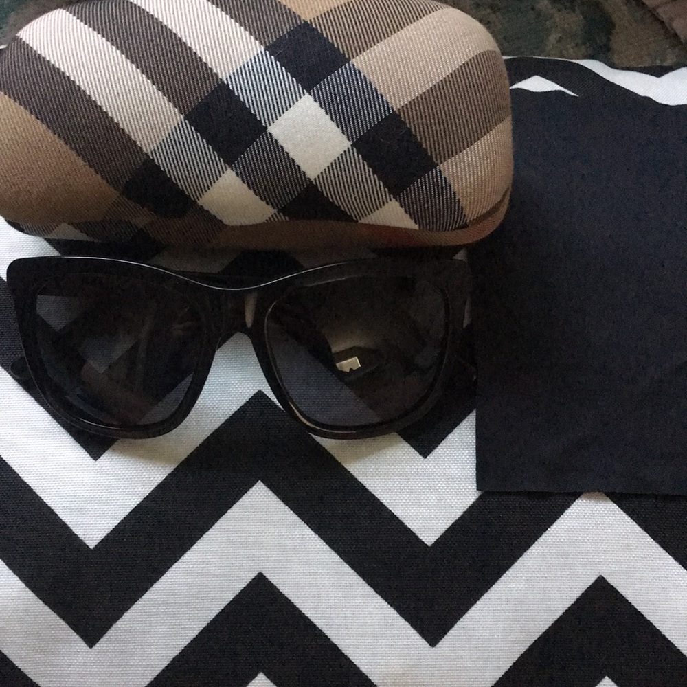 Burberry sunglasses, case and cloth included.